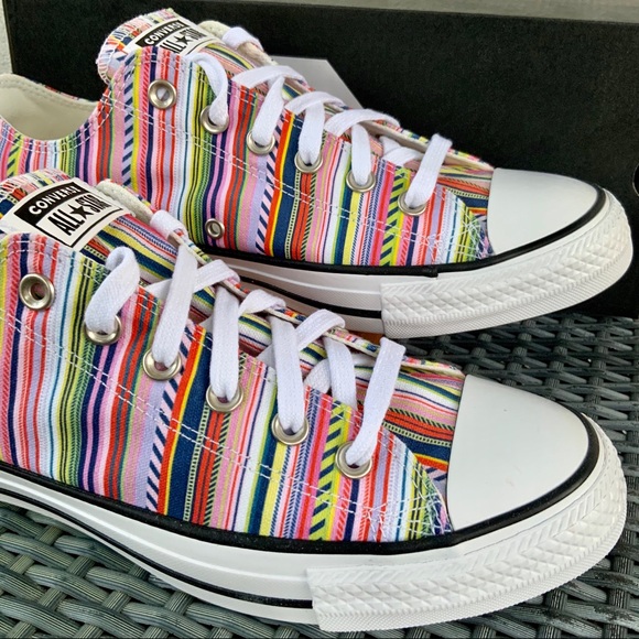 Converse Chuck Taylor Summer Stripes Low Sneaker - Picture 4 of 8